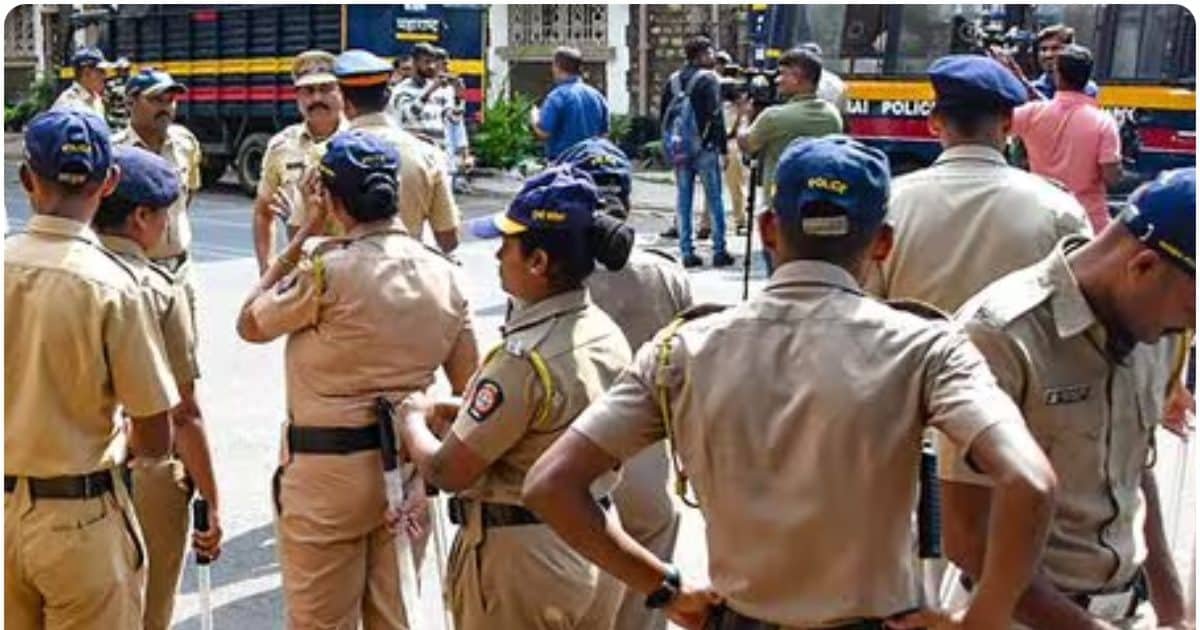 मुंबई में ‘अवैध बांग्लादेशी नेटवर्क’ ध्वस्त, 70 से अधिक नौकरानियां हिरासत में, फर्जी ‘आधार’ रैकेट बेनकाब