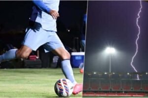 थाईलैंड में फुटबॉल मैच के दौरान गिरी बिजली, खिलाड़ी की मौत 12 घायल