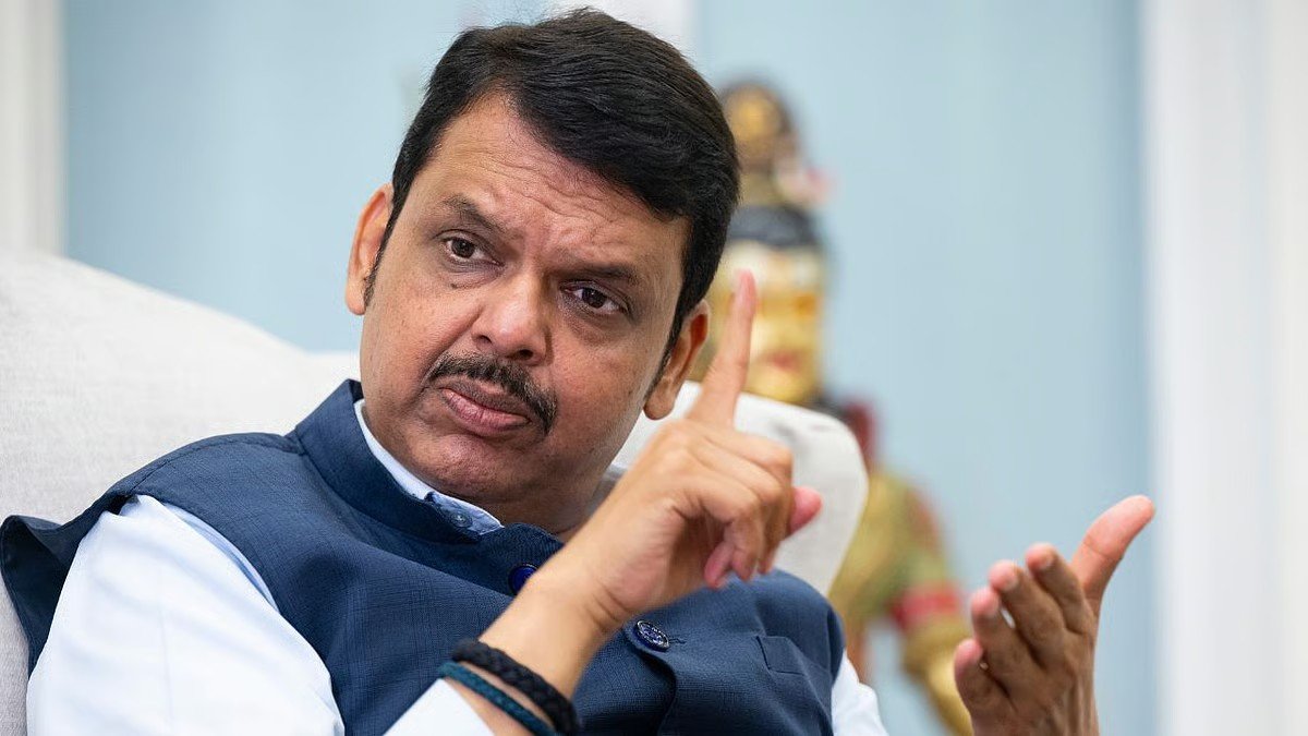 MPSC विवाद पर महाराष्ट्र में छात्रों का आक्रोश, चेयरमैन के इस्तीफे की मांग; फडणवीस ने जांच समिति बनाने की सिफारिश की