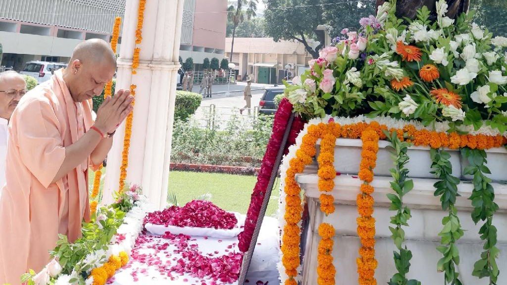 गांधी जयंती पर CM योगी का ऐलान, यूपी में खादी के कपड़ों पर 30 जनवरी 2027 तक 25% छूट